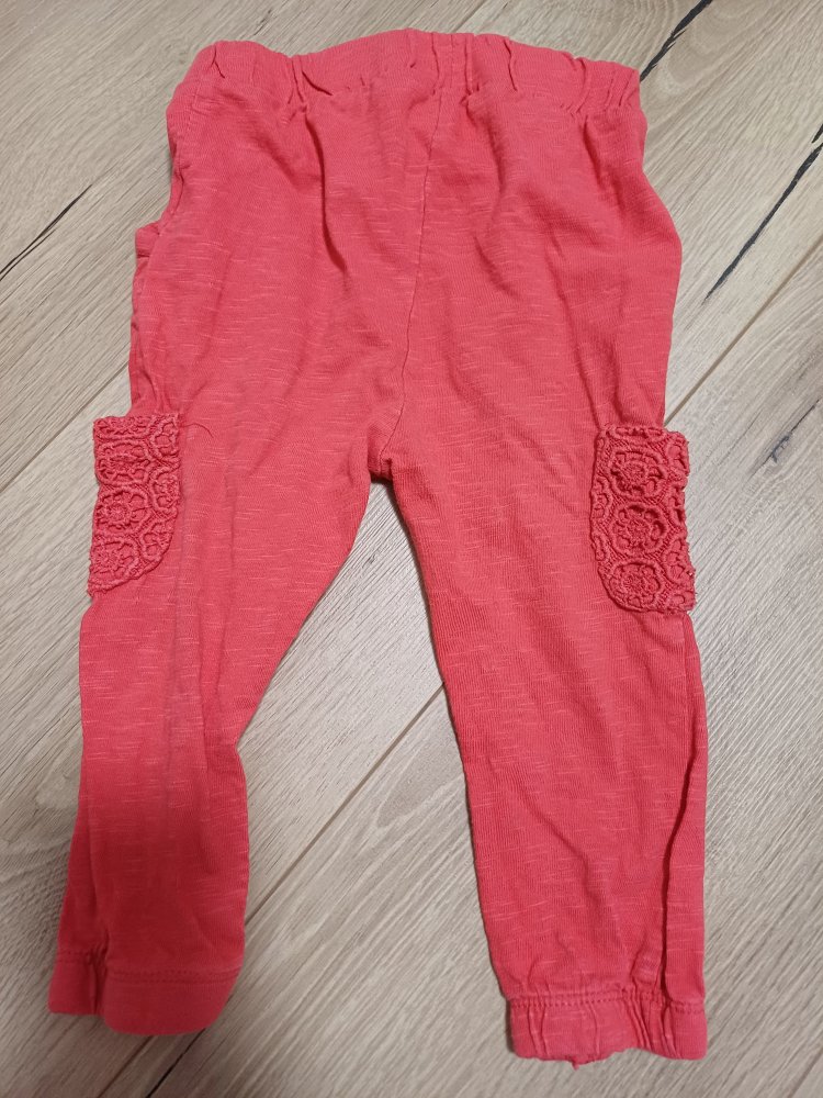 Niedliche Hose mit Spitze 
