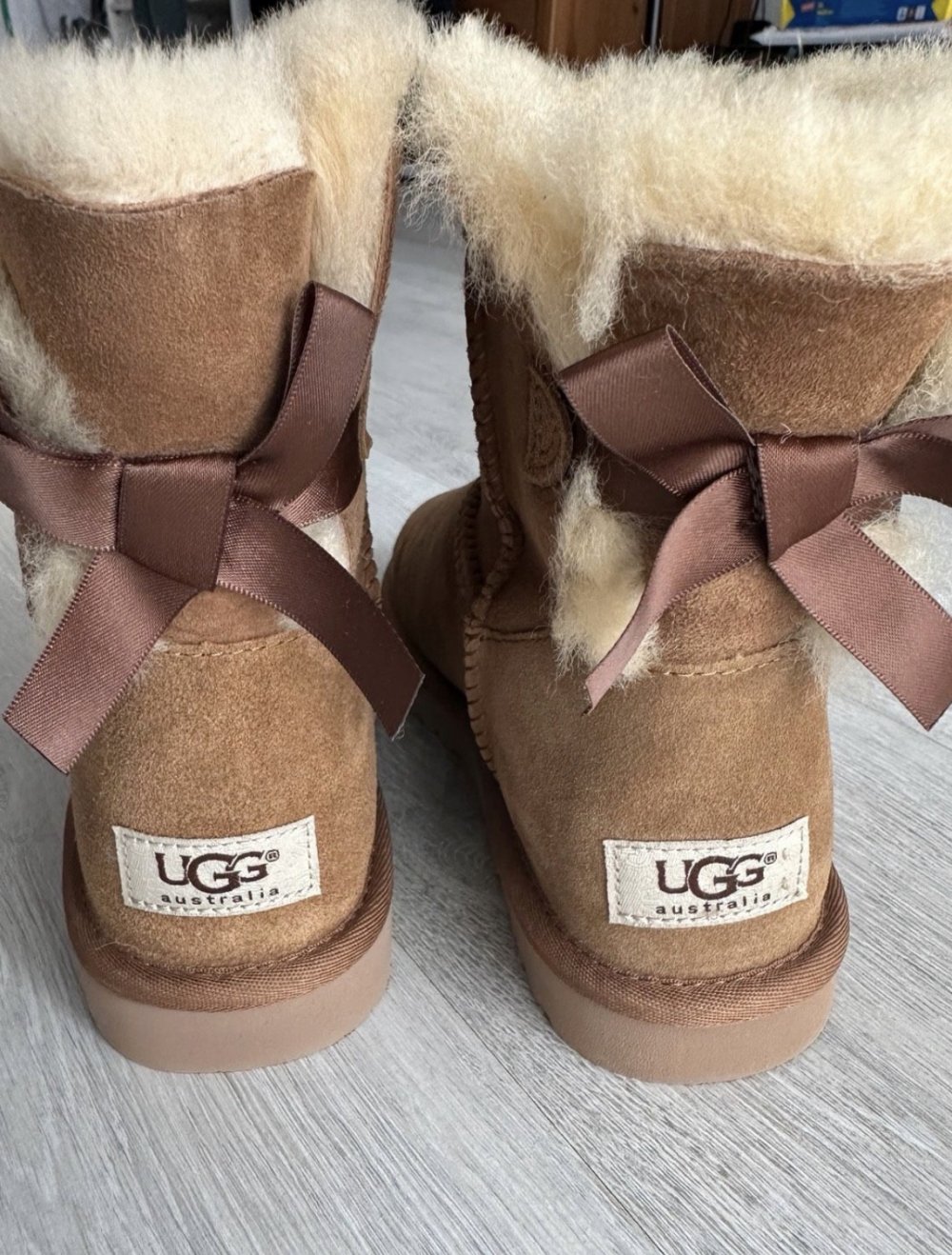 UGG Boots Bailey Chestnut Braun Gr.38 -Wie NEU-