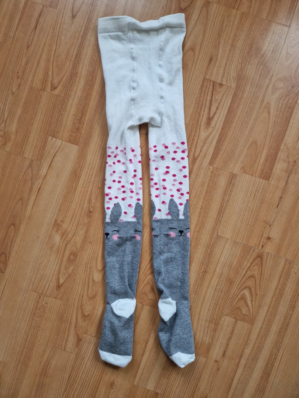 Süße Strumpfhose mit Hase Größe 110/116