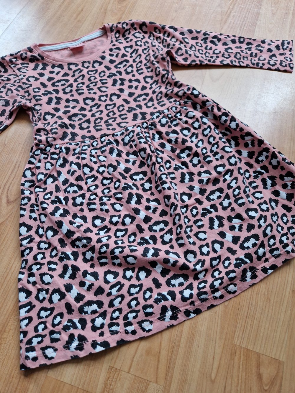 Kleid mit Muster 