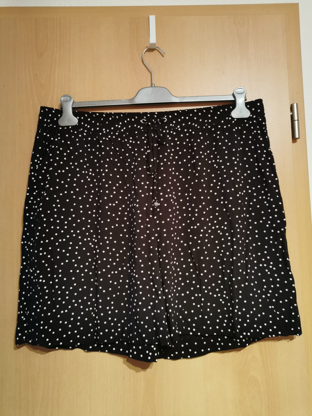 Stoffshorts von C&A (Gr. 48/neu)