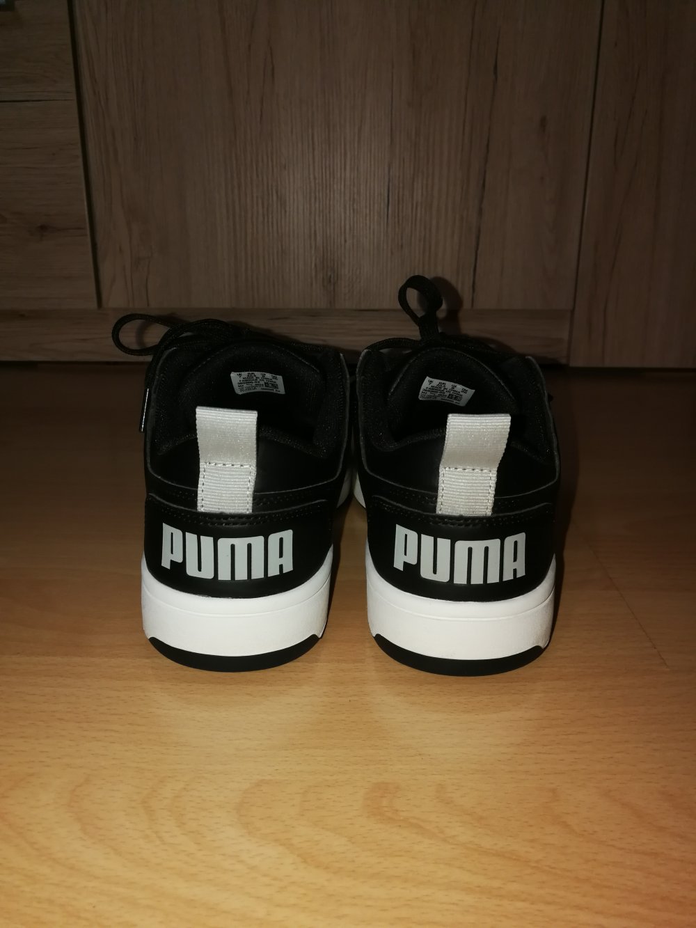 Sneaker von Puma (Gr. 40,5)