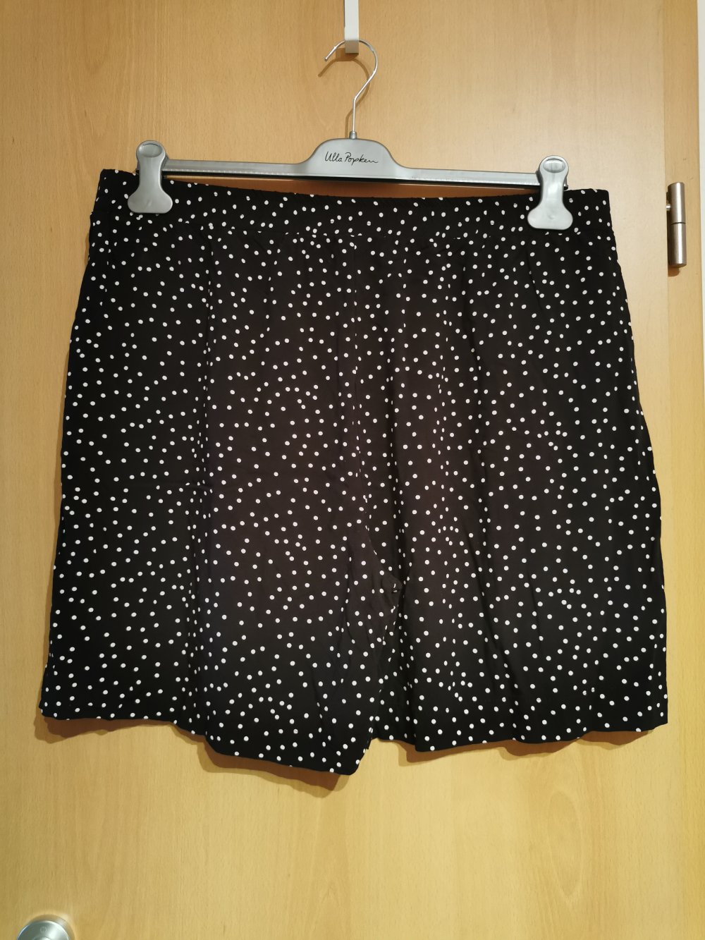 Stoffshorts von C&A (Gr. 48/neu)