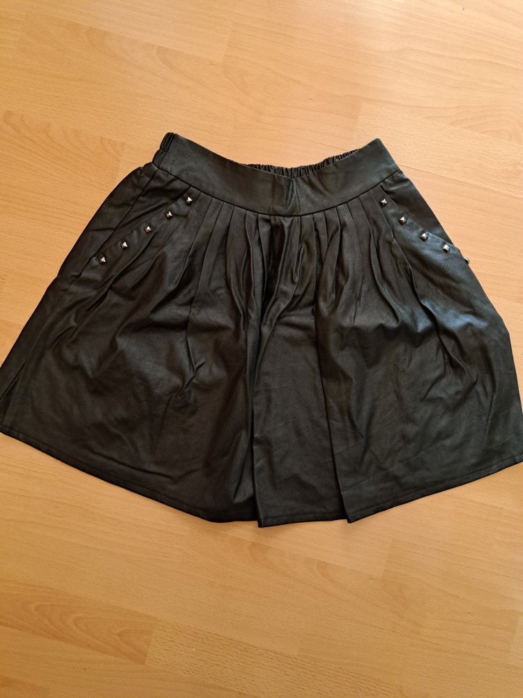 Haileys Kunstleder Rock Gr. S Highwaist Nieten Festival