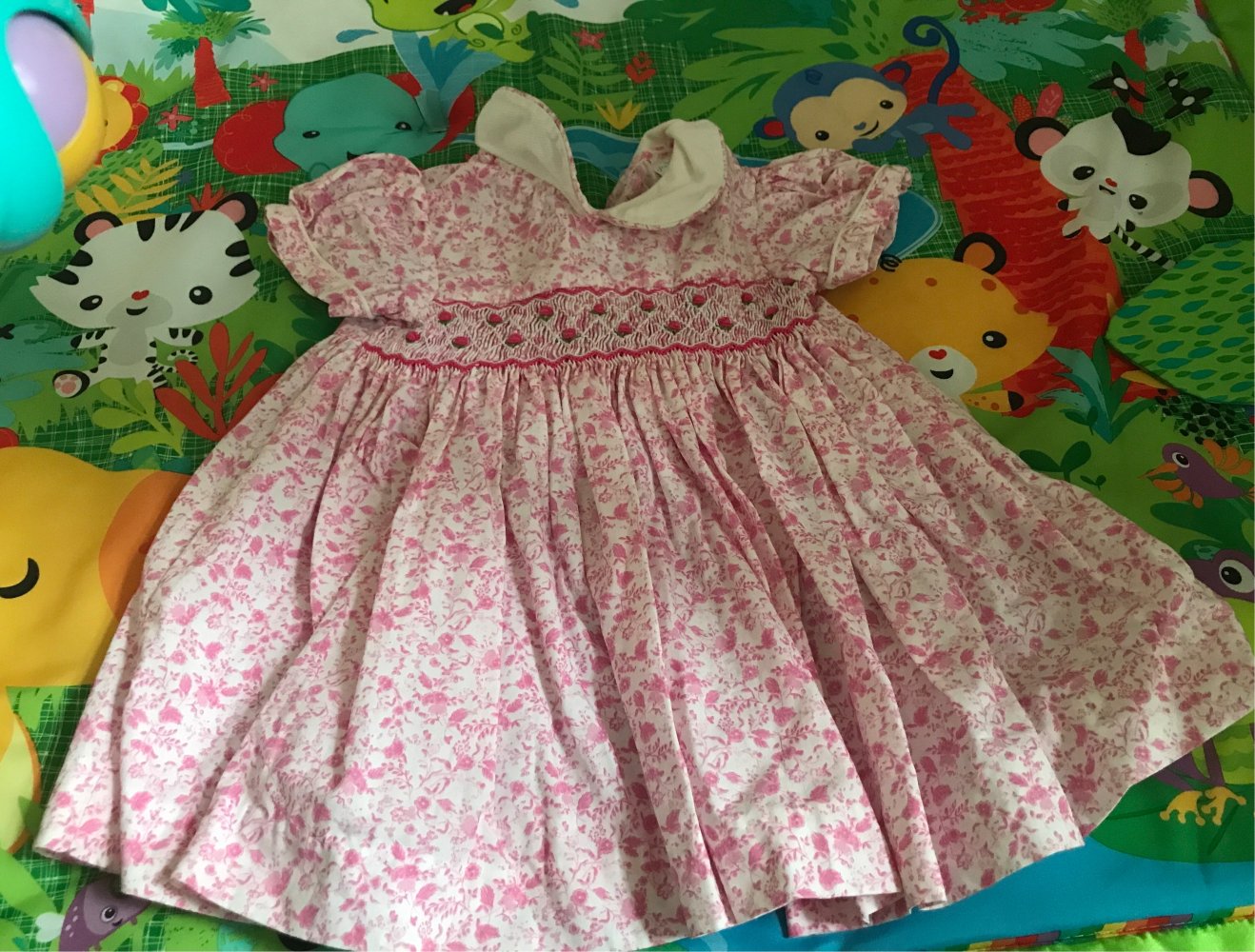 Babykleidchen