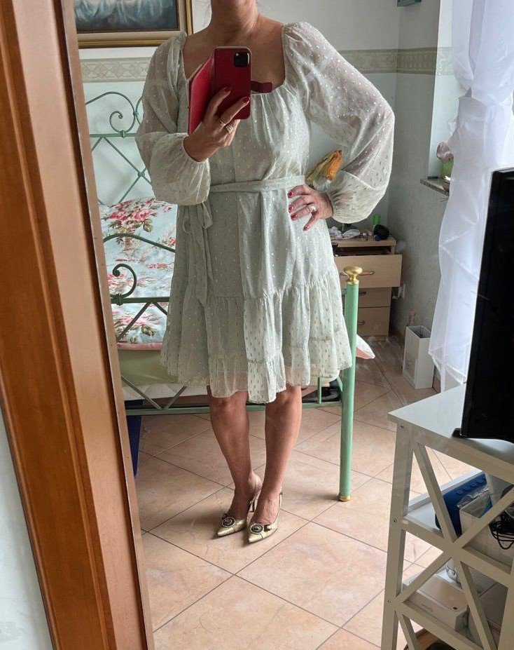 NP 168.- NLY Trend, Designer Kleid, ab Gr. 40 42 bis sehr gut Gr. 44 Event Party Urlaub und leicht!