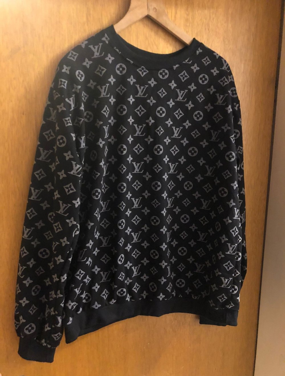 Louis Vuitton pulli