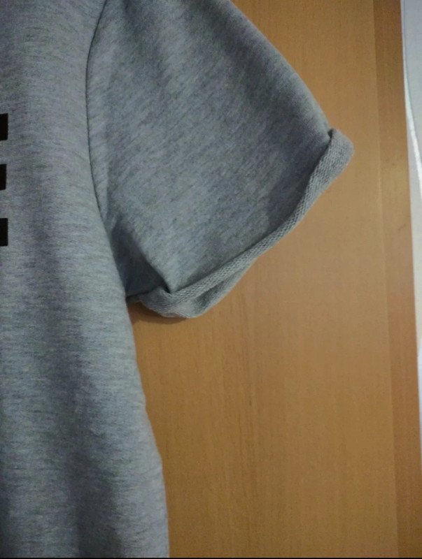 graues T-shirt Gr.M