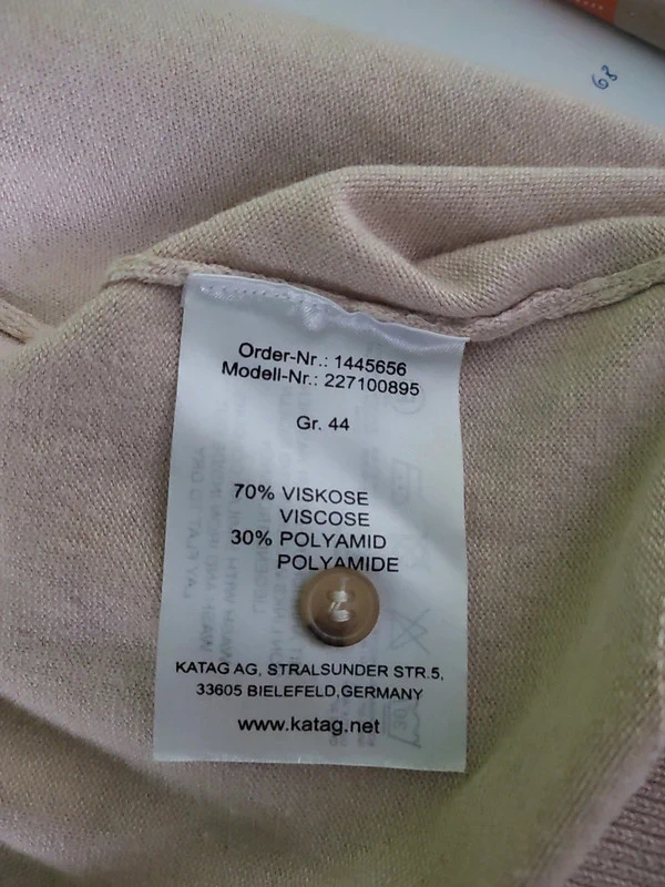 beige Strickjacke Gr.44
