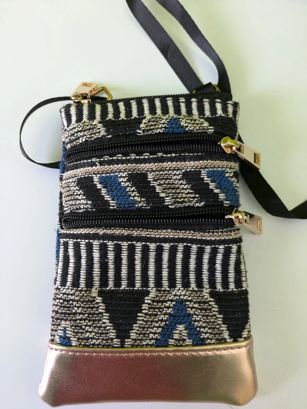 Neue Handytasche zum umhängen