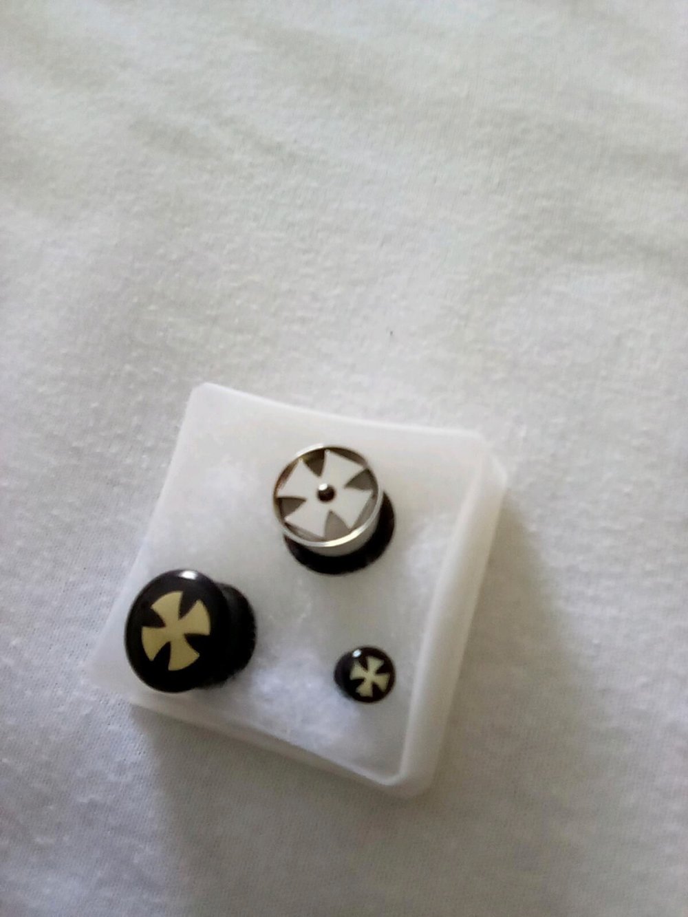  Tunnel Fleshtunnel Plug Earplug Eisernes Kreuz Iron Cross Ritter Ohrschmuck Piercing Tattoo 