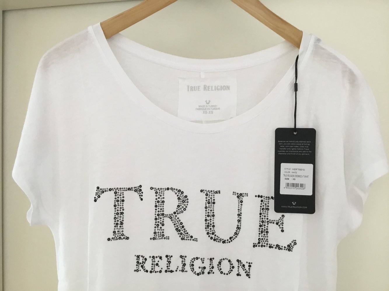 Neu! T-Shirt von True Religion in weiß