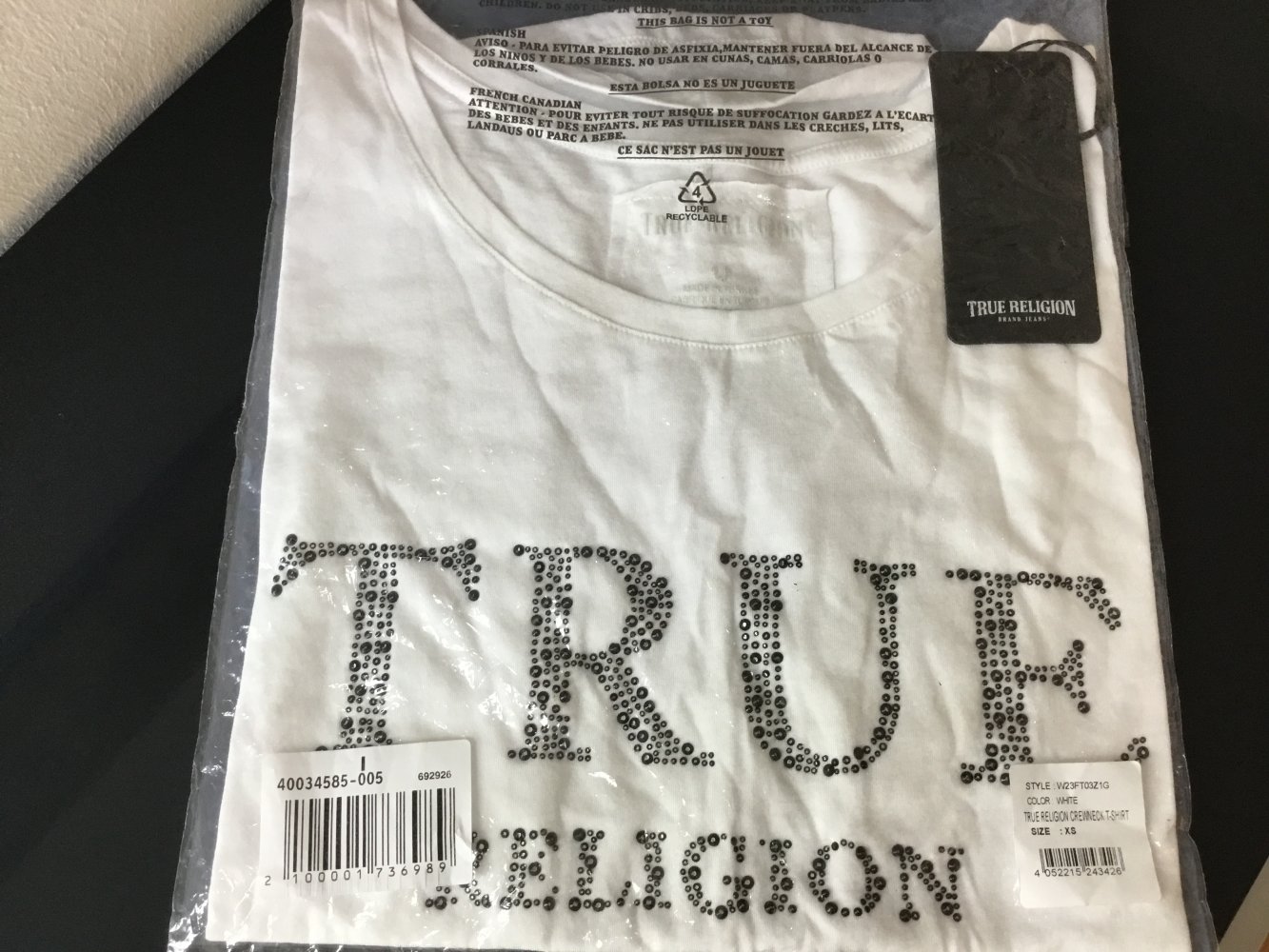 Neu! T-Shirt von True Religion in weiß
