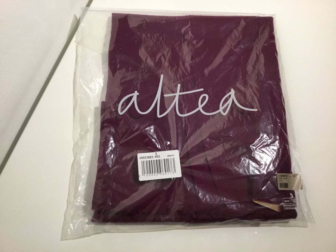 Neu! Großer Schal von ALTEA aus 100% Wolle, in magenta
