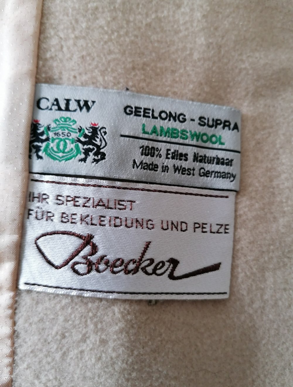 schöner Mantel