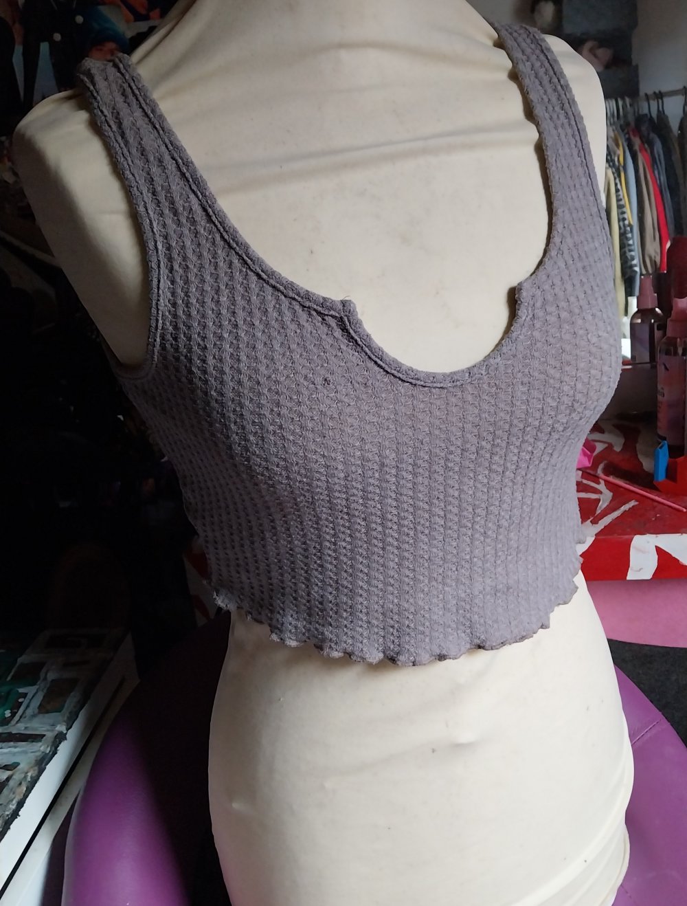 graues crop top