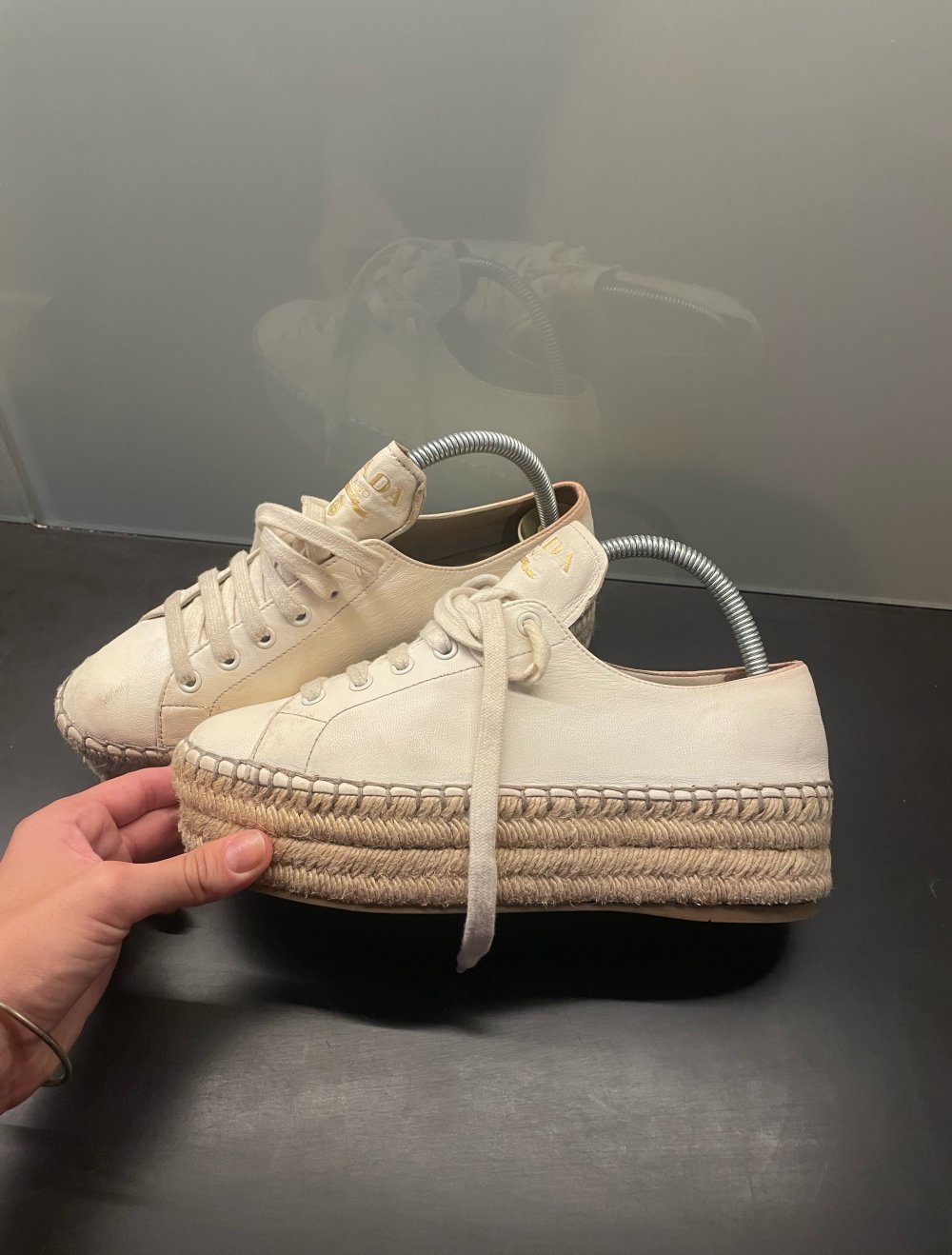 100% original Prada Ledersneaker