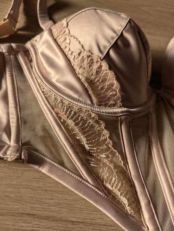 Oberteile Bralette Style Korsett Noir Kollektion Hunkemöller Spitze Details