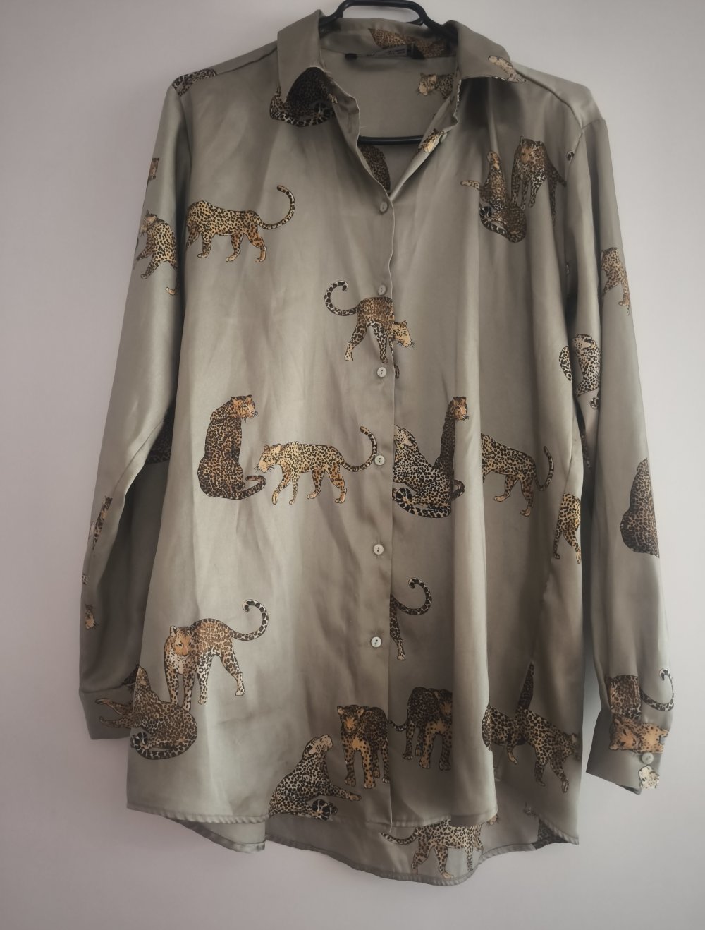 Zara Hemd Langarm Leo Muster Animal print leopard Kaki Gr.S