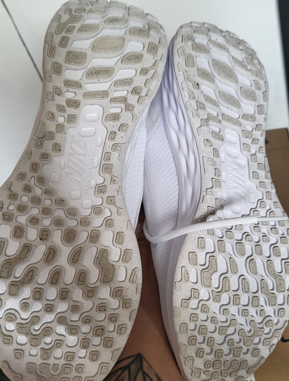 nike Revolution