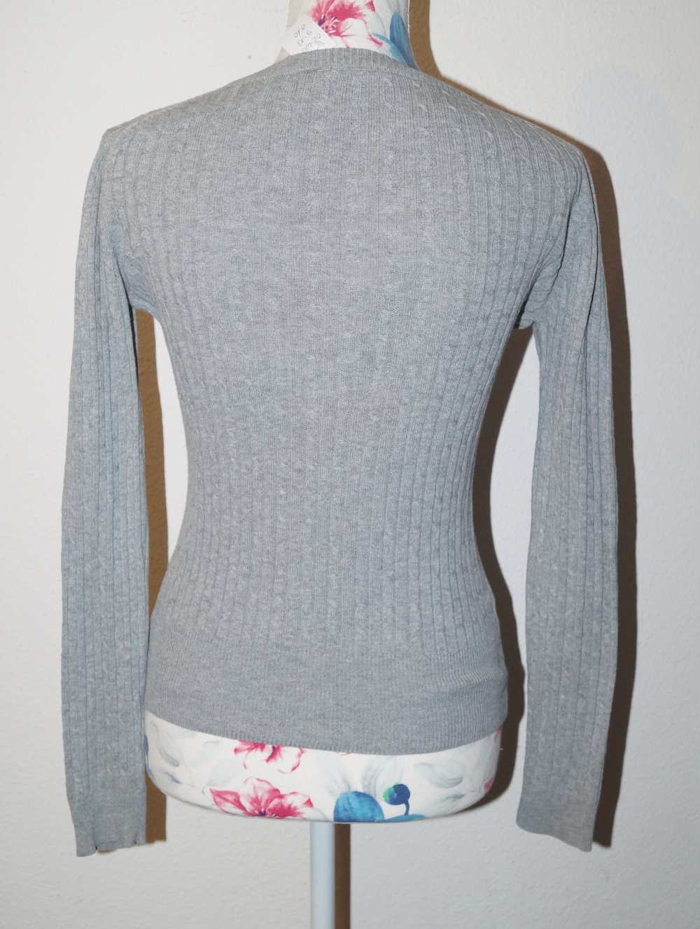 grauer Pullover Gr.S Yessica