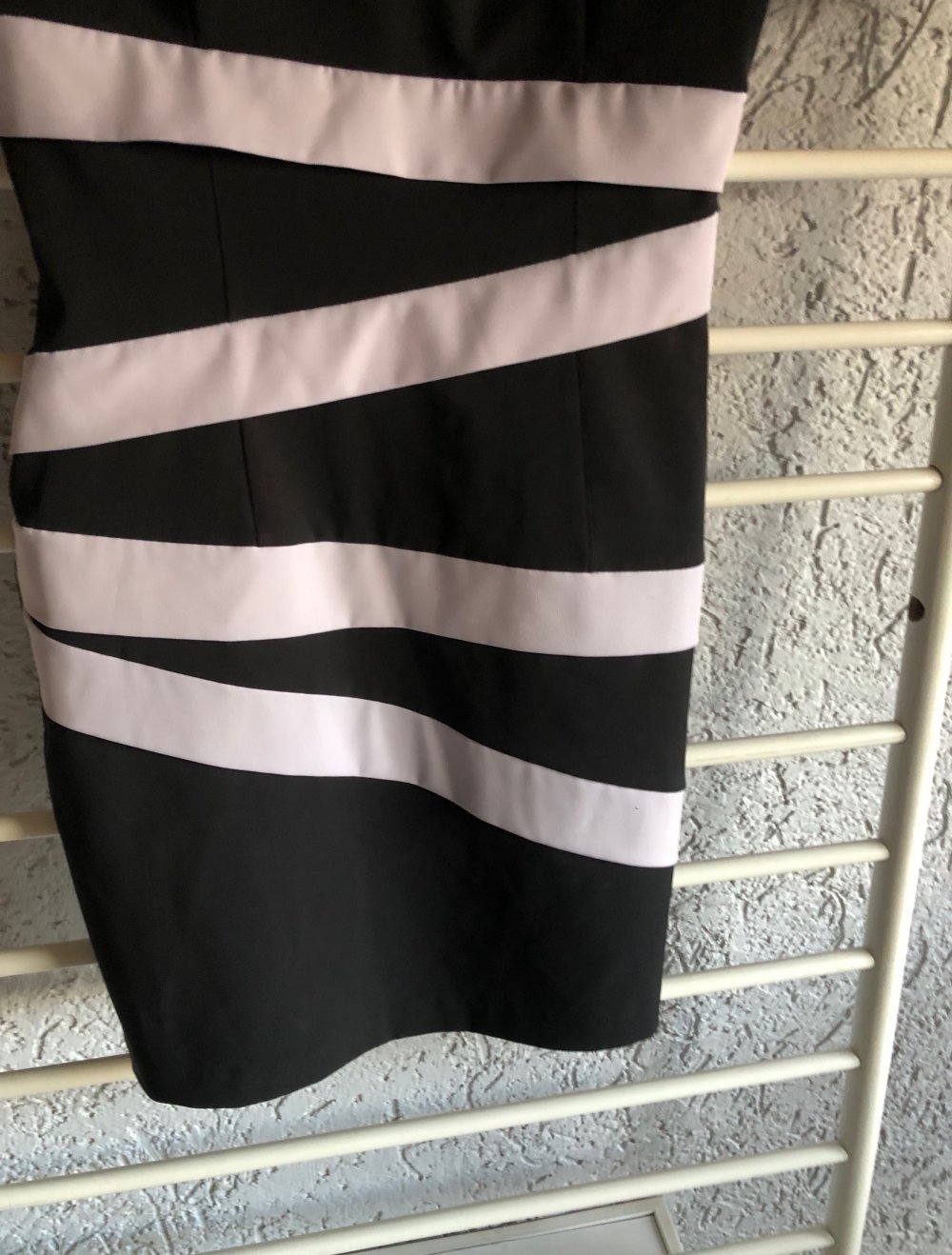 Trägerkleid Cocktailkleid schwarz/weiß Rinascimento gr36 Maße anbei