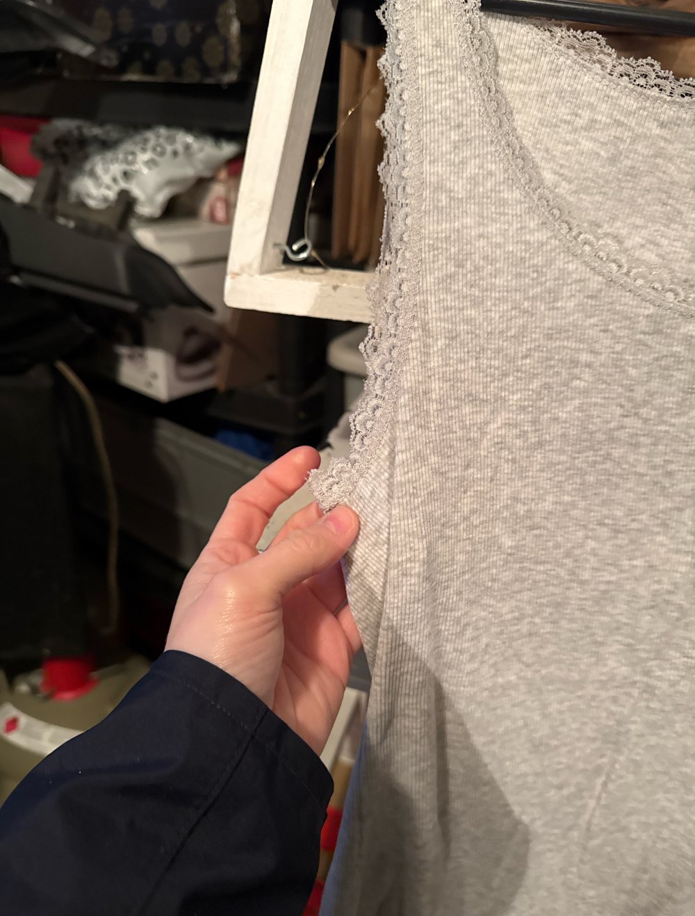 schönes graues Spitzen top
