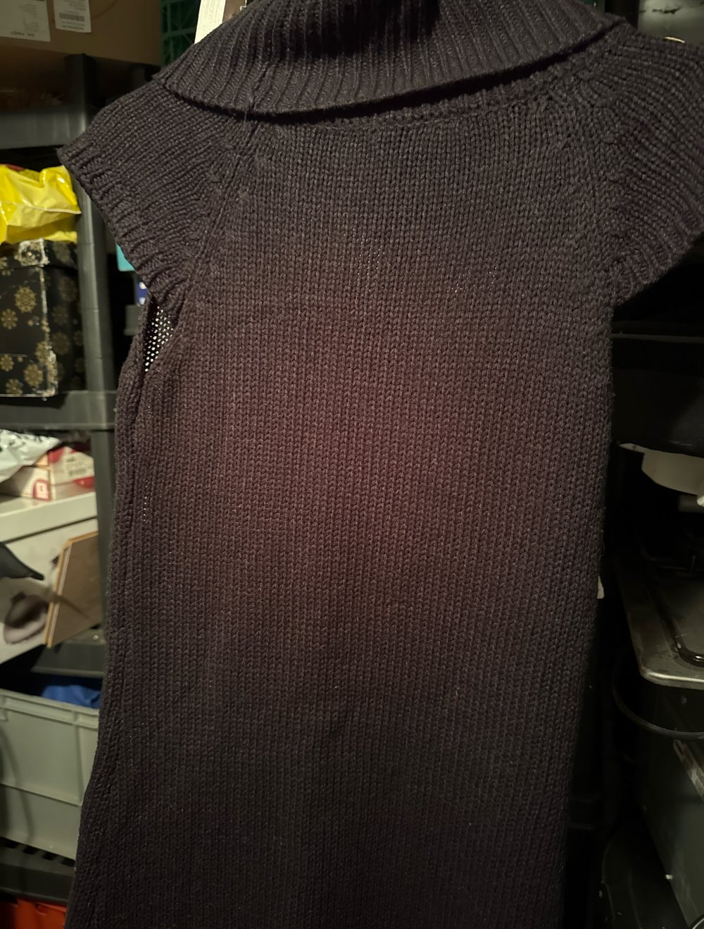 schönes schwarzes Strick Kleid