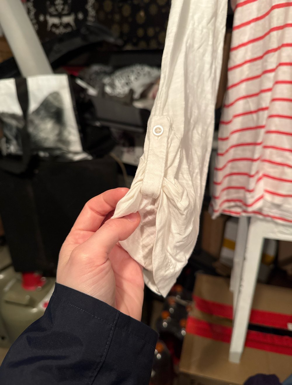 Schönes Sweatshirt mit Palietten Schrift