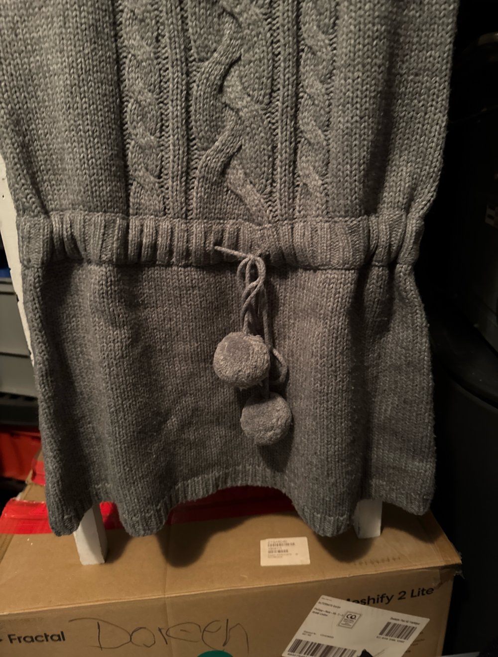 Schönes graues Strick Kleid