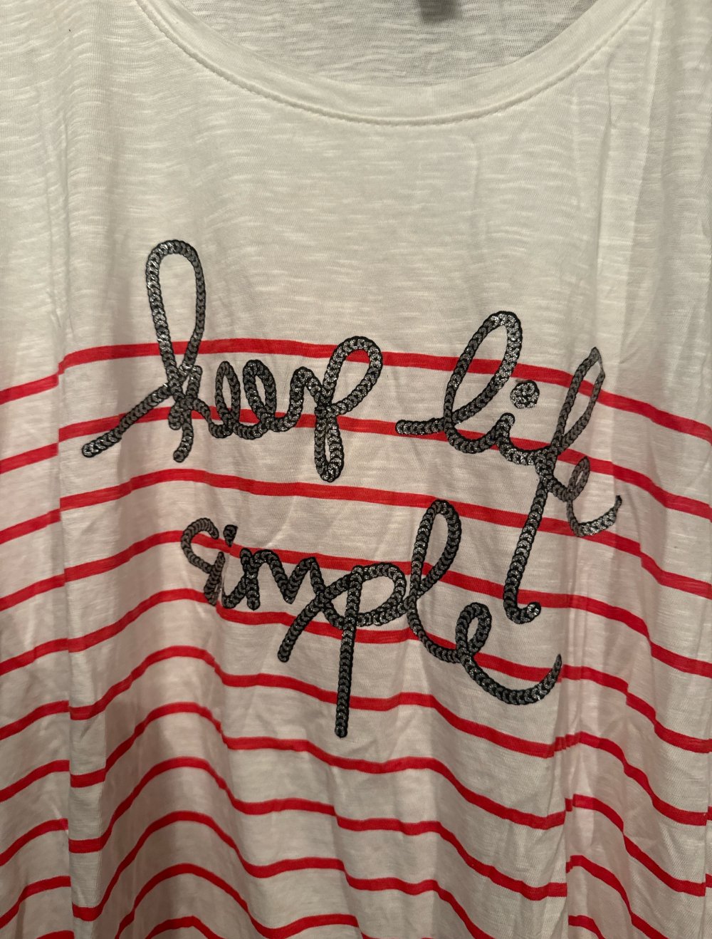 Schönes Sweatshirt mit Palietten Schrift