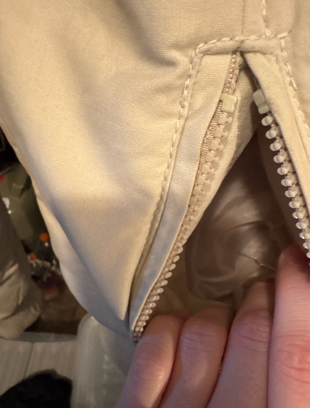 schön beige Winter Parka