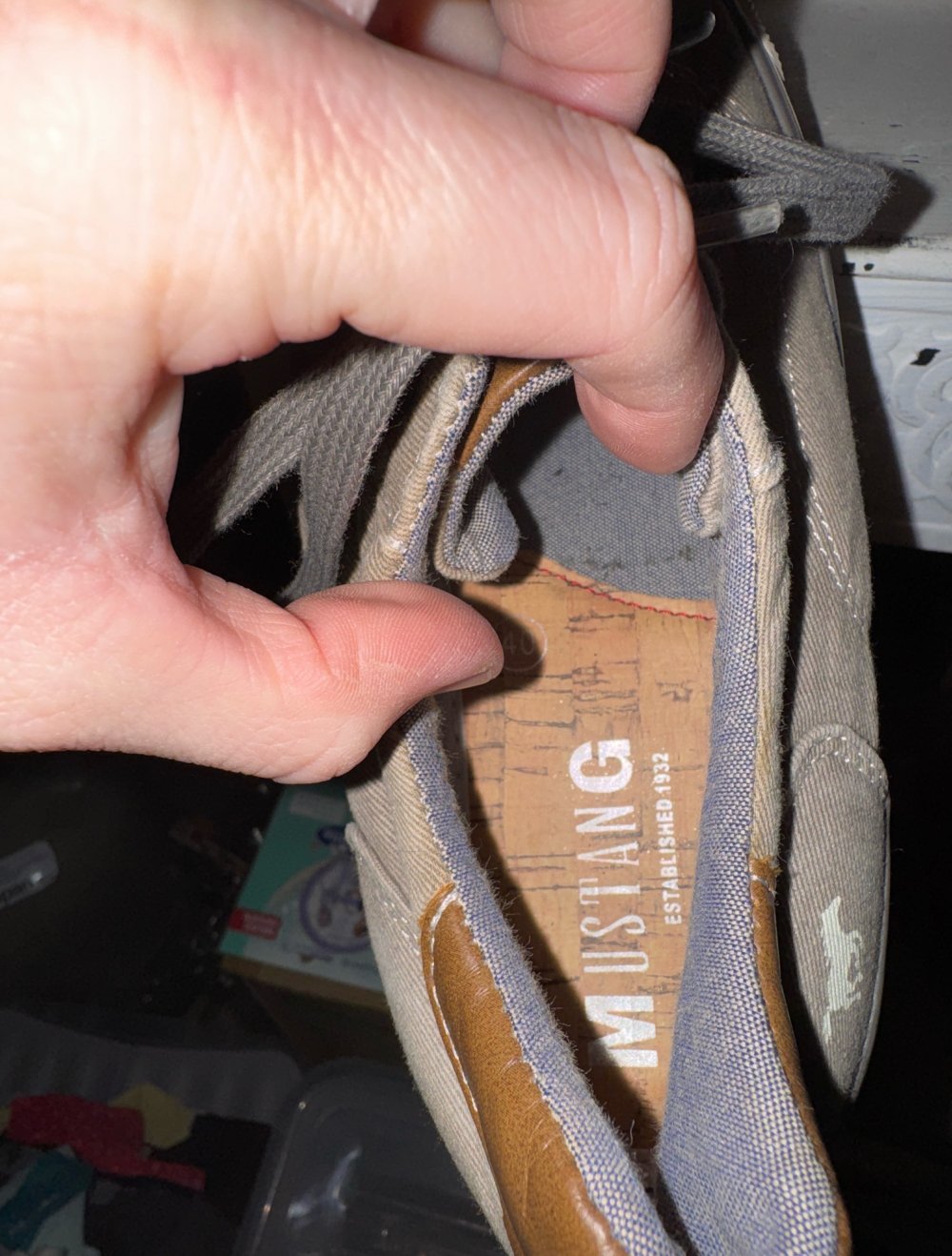 neue Mustang Chucks Größe 40