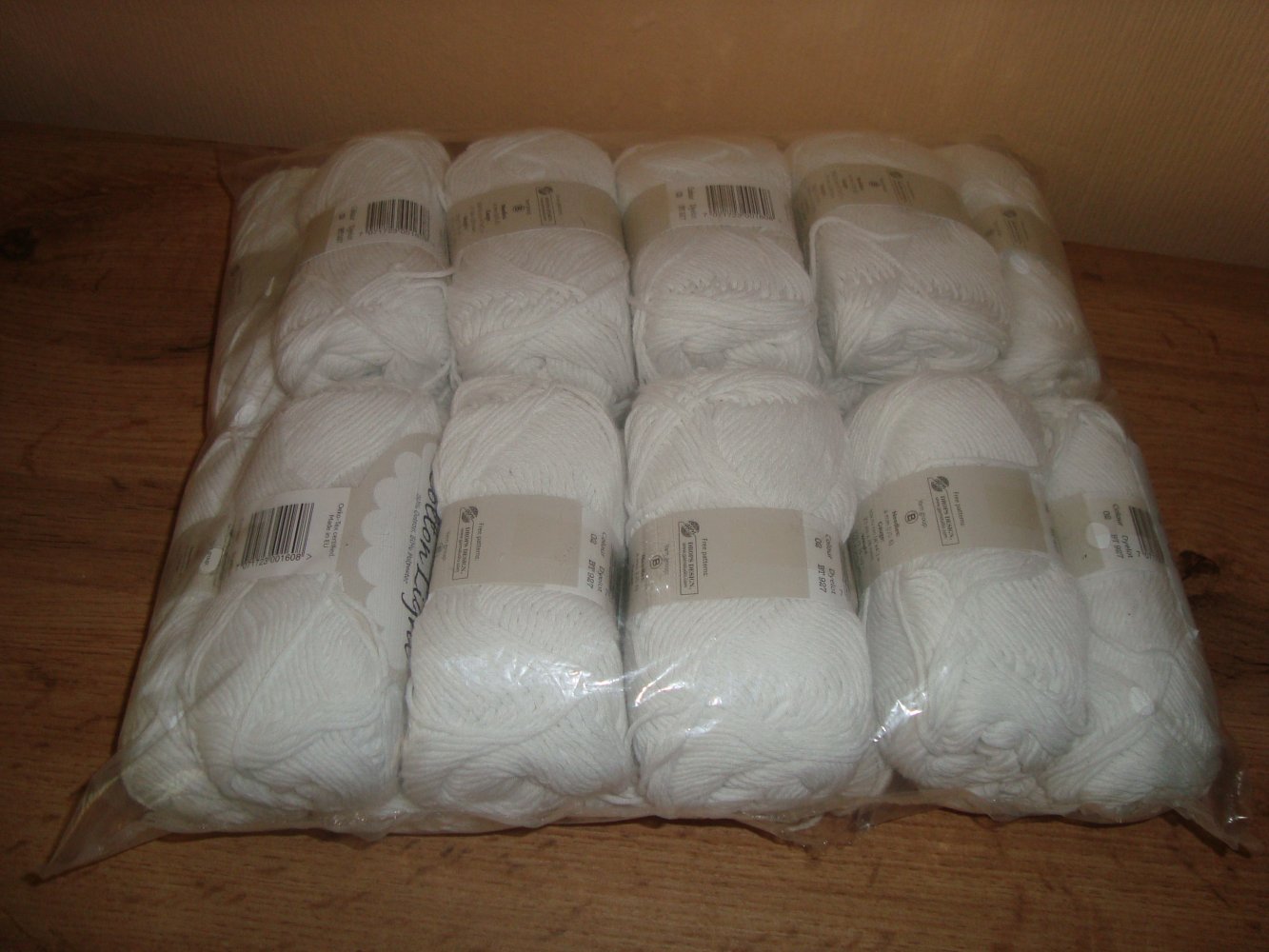 Baumwollgarn in Weiß 19x50Gr