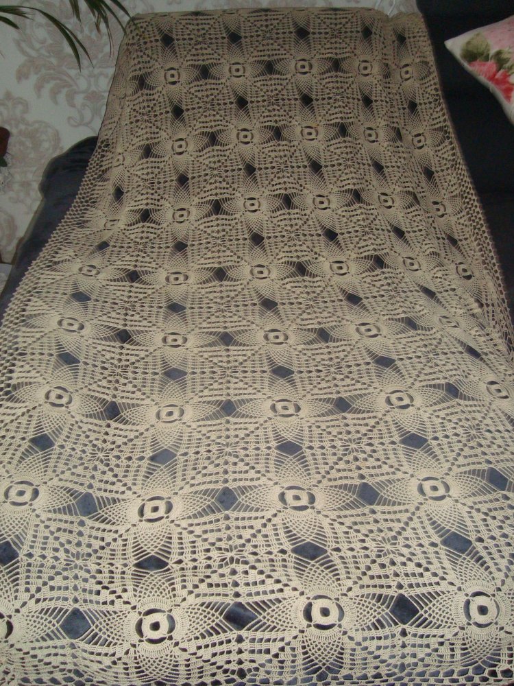 Echte Handabeit ein Unikat-Große Häkeldecke 