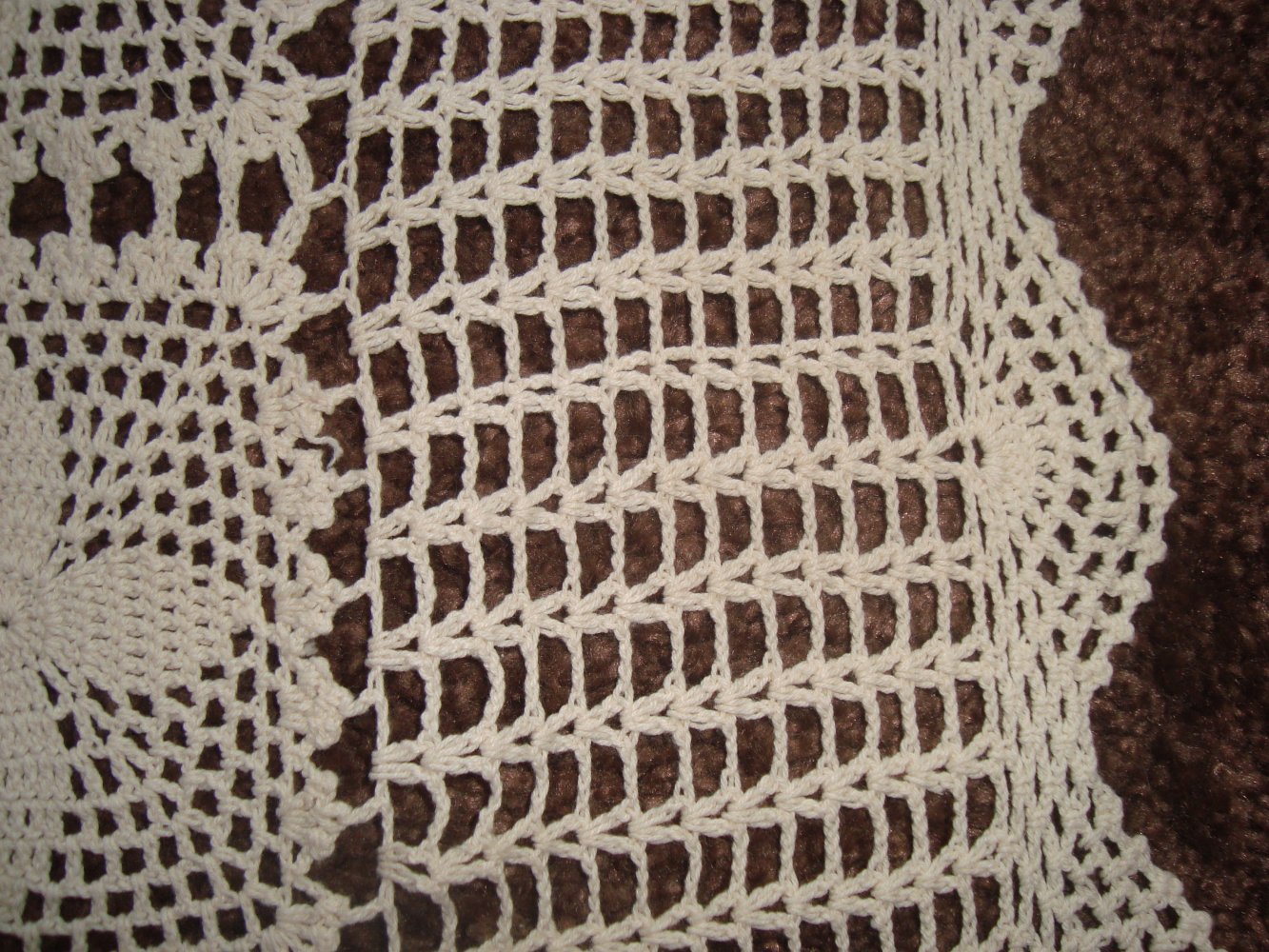 Tischdecke gehäkelt