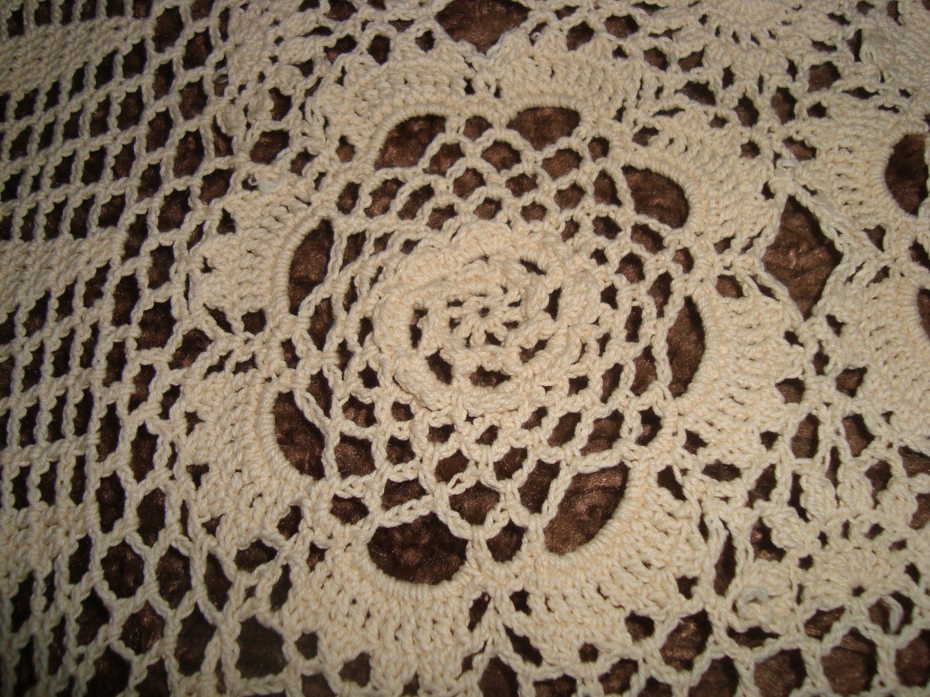 Häkeldecke-Echte Handarbeit ein Unikat