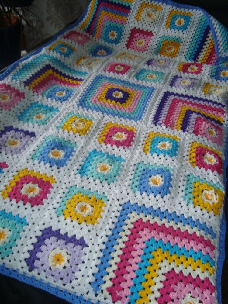 Echte Handarbeit ein Unikat-Granny Square Decke