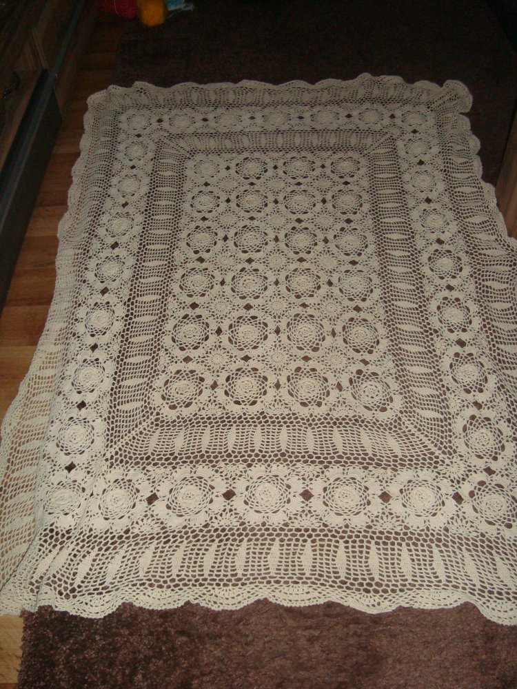 Häkeldecke-Echte Handarbeit ein Unikat