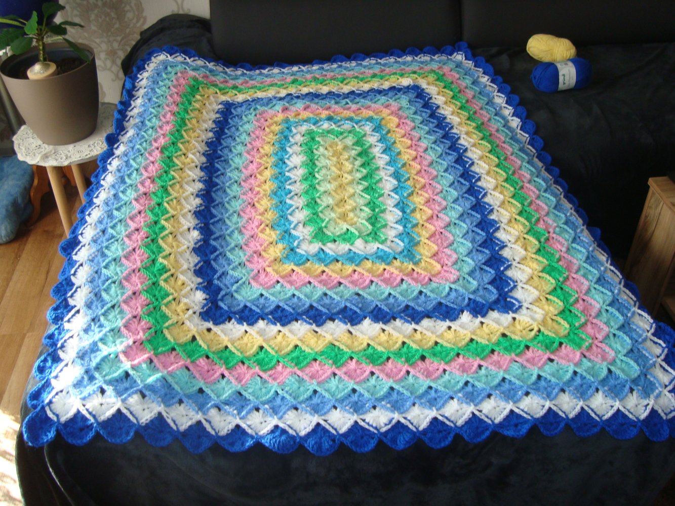 Häkeldecke im Bavarien Muster