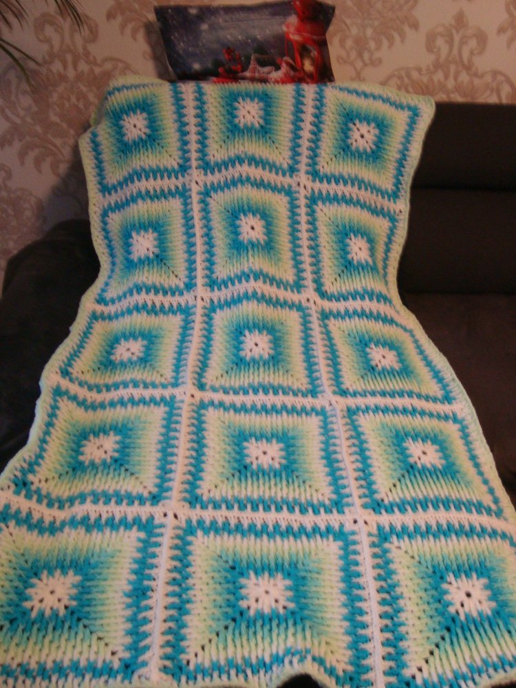 Häkeldecke im 3 D Muster