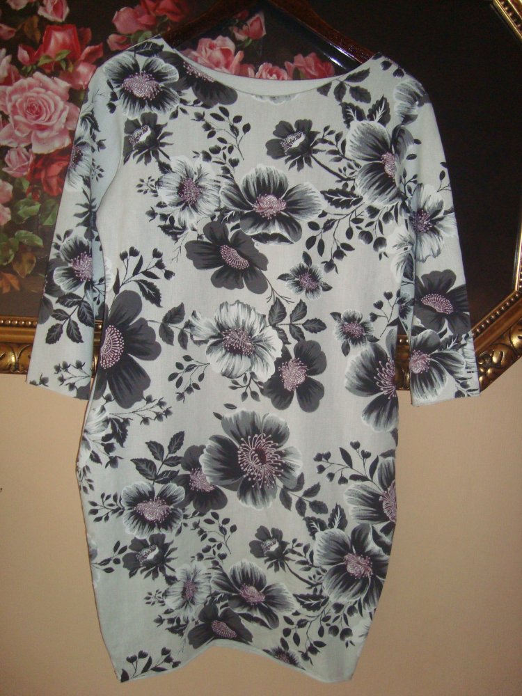 Kleid - Blütenprint Gr.38/40