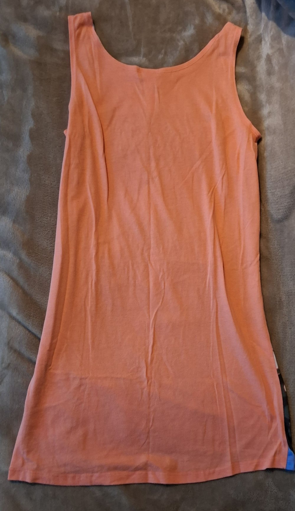 Bunt gemustertes Kleid von YFK mit Schmetterlingen