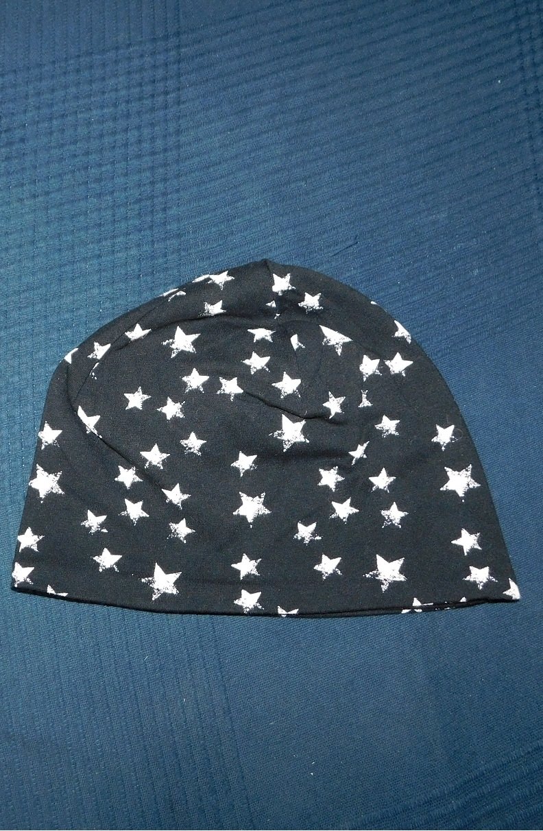 Wendemütze Baumwolljersey schwarz weiß Sterne KU 25-35cm - Handarbeit