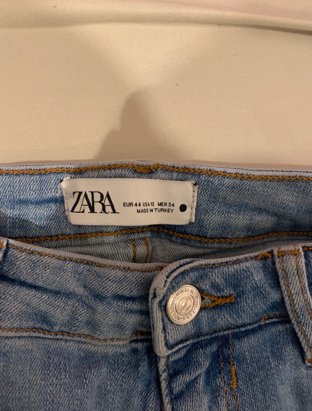 Zara Jeans