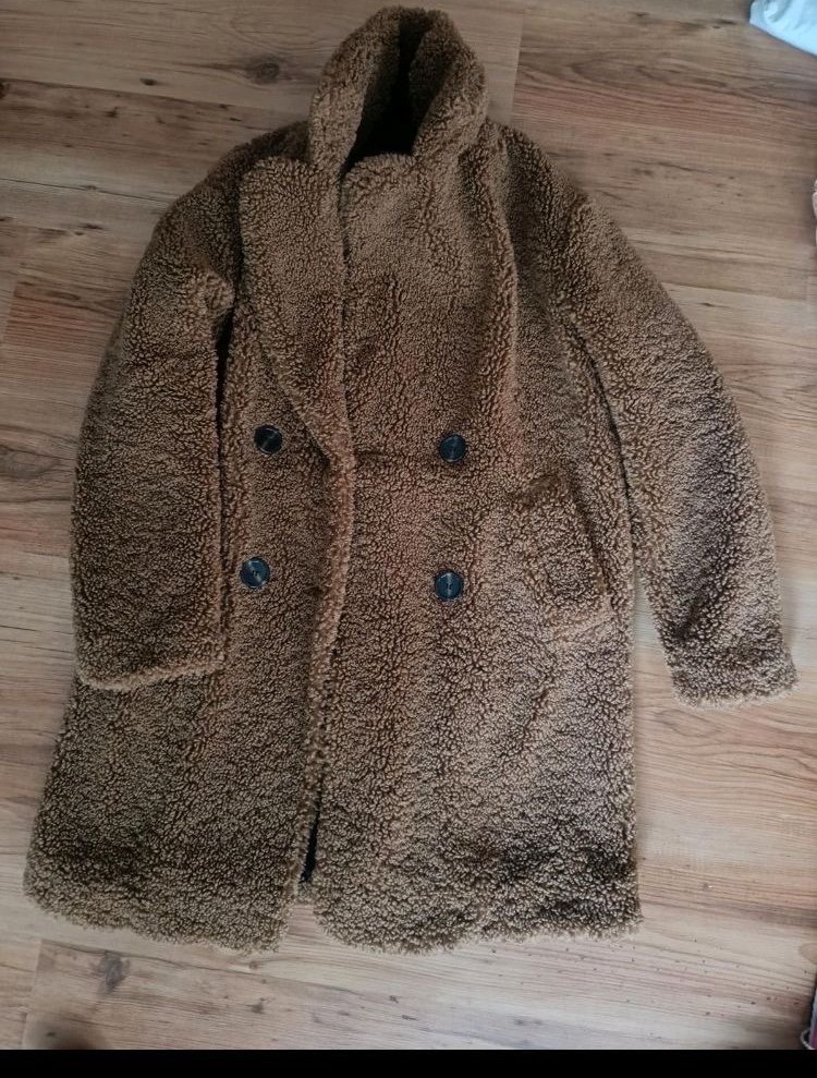 Teddymantel BERSHKA