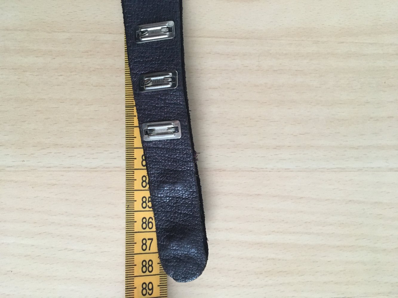 Gürtel mit Glitzer und Herz, schwarz silber