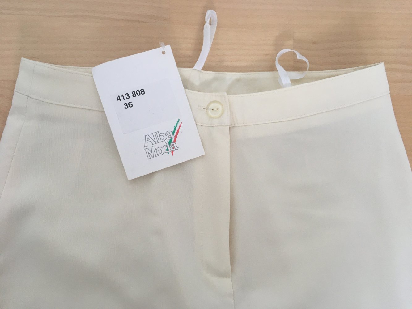 NEU mit Etikett - Alba Moda Hose mit weitem Bein und Schlitz, weiß - Gr. S / 36