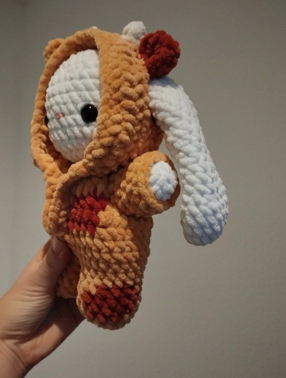 Hase Kuscheltier Kuh Kostüm Bunny in cow onesie selfmade gehäkelt Amigurumi
