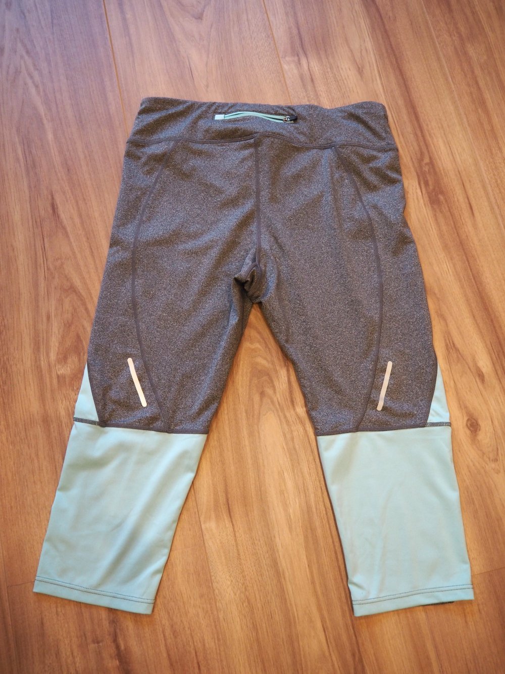 Sportleggings 3/4 mit Reißverschluss-Tasche